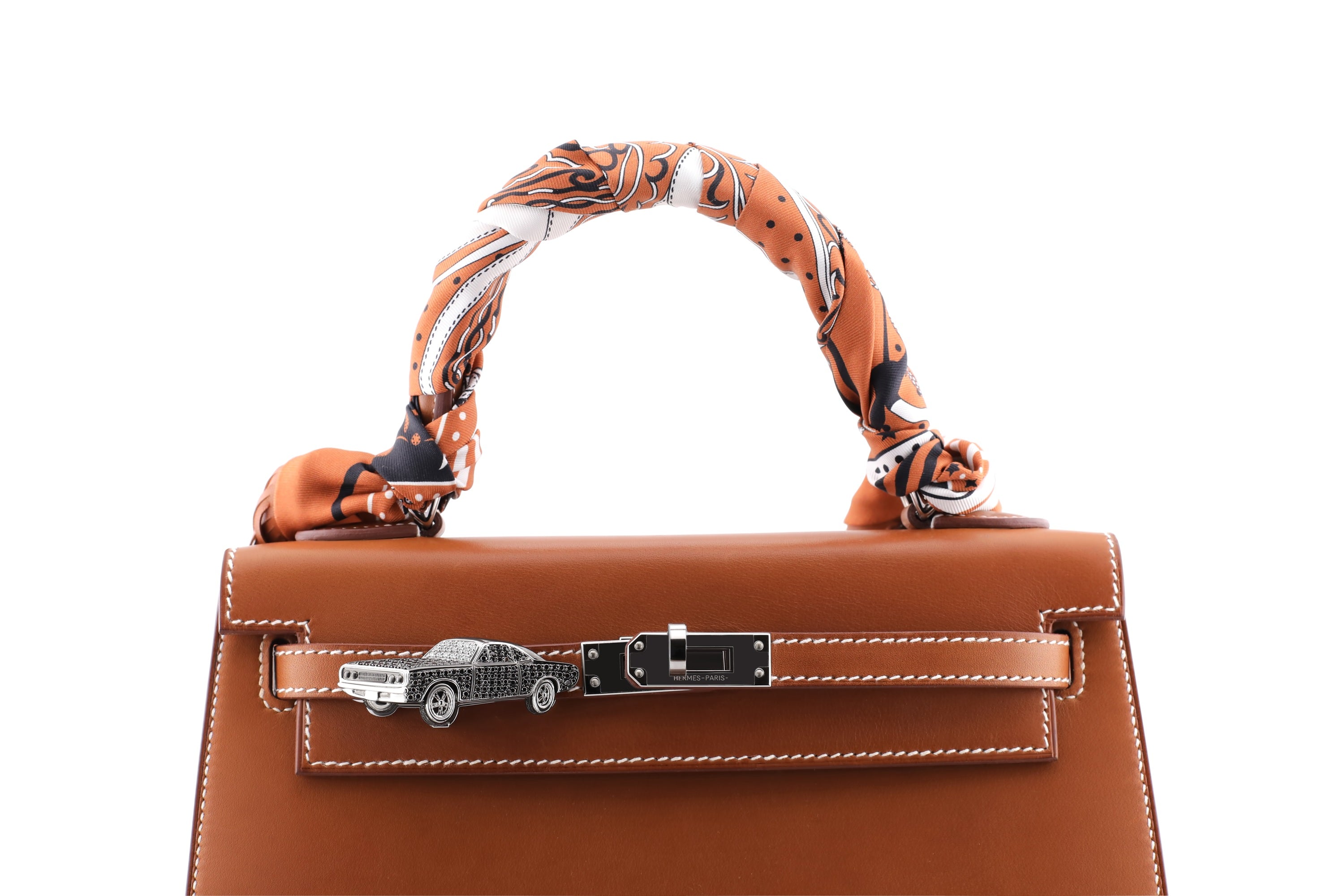 CHALLENGER BAG CHARM