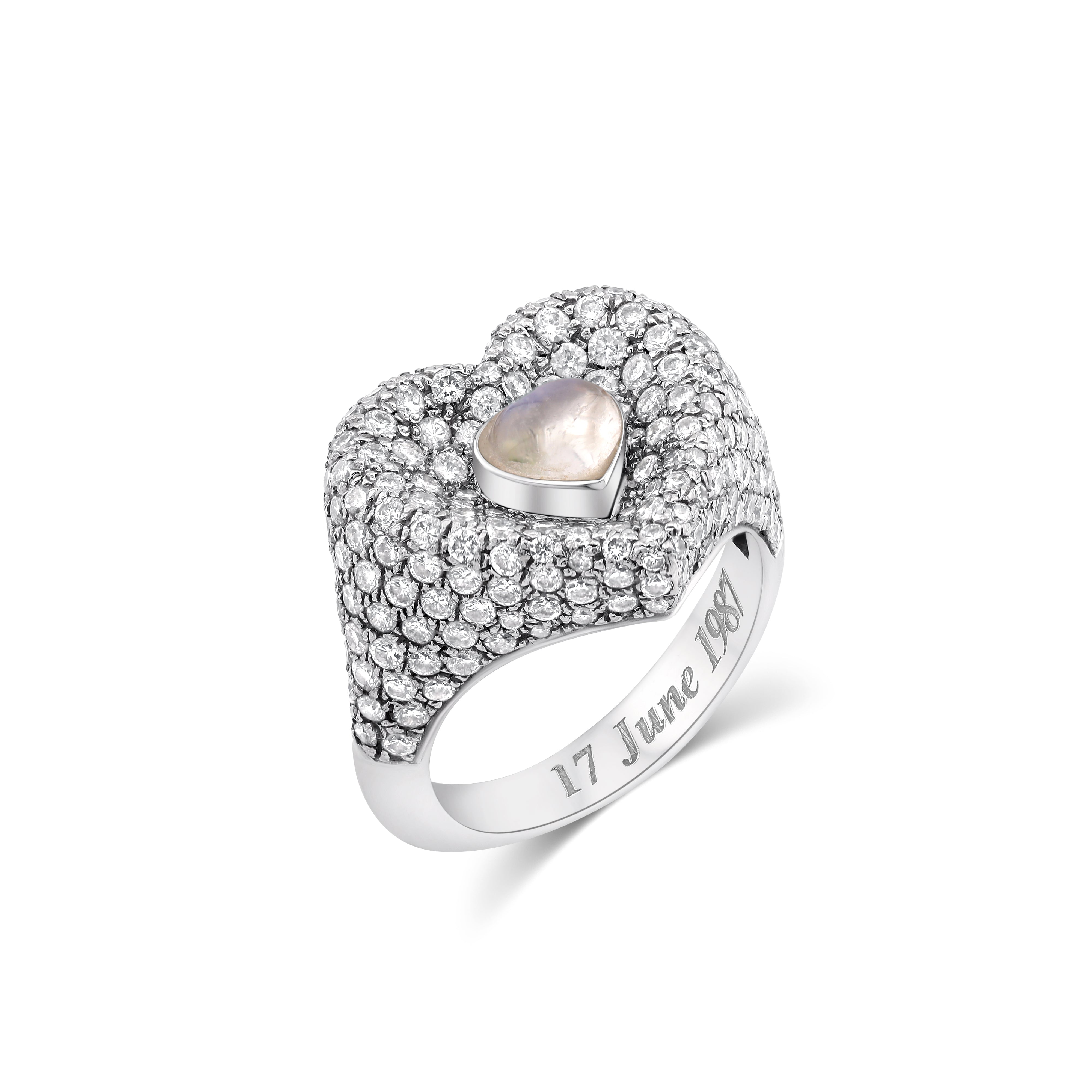 PINKY HEART RING (MOONSTONE)